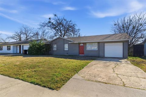 Photo of 4903 Church Street, Greenville, TX 75401 (MLS # 21135324)