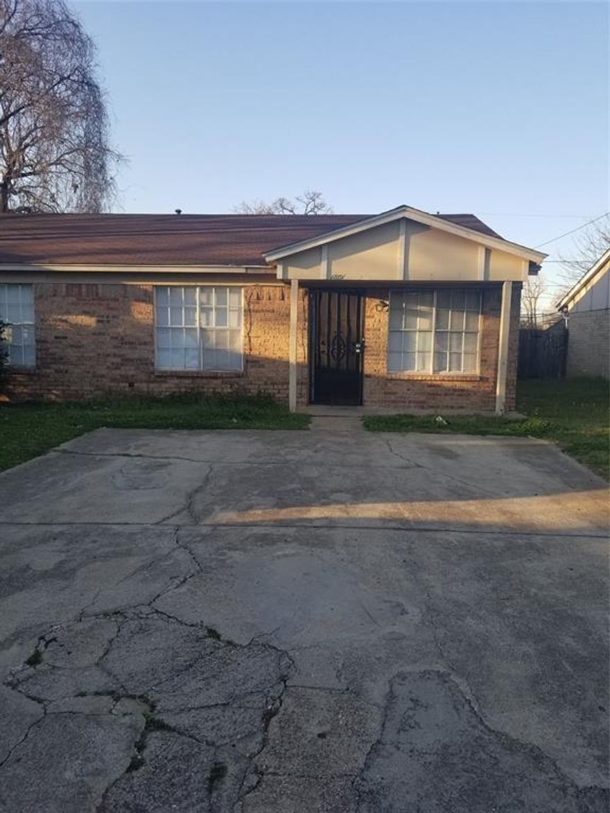 Investor special! Tenant-occupied duplex located at 1801 Georgia Street in Arlington, offering immediate cash flow with long-term tenants already in place. This well-maintained property features recent major updates, including a new electrical panel (2025), roof replacement (2021), and AC system (2023), providing peace of mind for years to come.

Ideally situated just minutes from Arlington’s top attractions and employment hubs, this property is approximately 10 minutes from AT&T Stadium, Globe Life Field, and the University of Texas at Arlington, making it highly desirable for renters. Convenient access to shopping, dining, and entertainment further enhances its appeal.

Whether you’re expanding your portfolio or securing your first investment property, this duplex presents a strong opportunity in a prime location with stable rental income already in place.