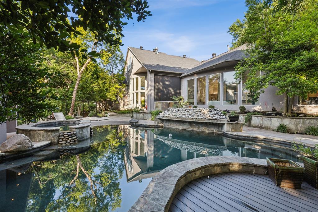 6617 Shady Creek Circle