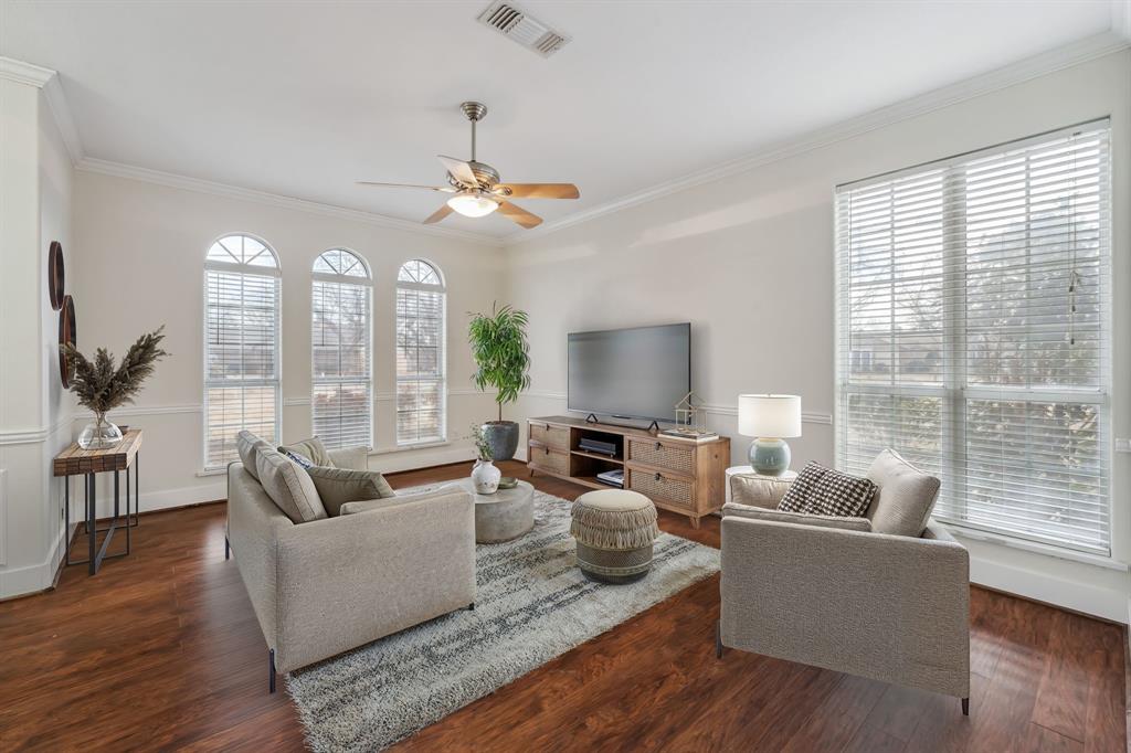 5001 Seminole Drive