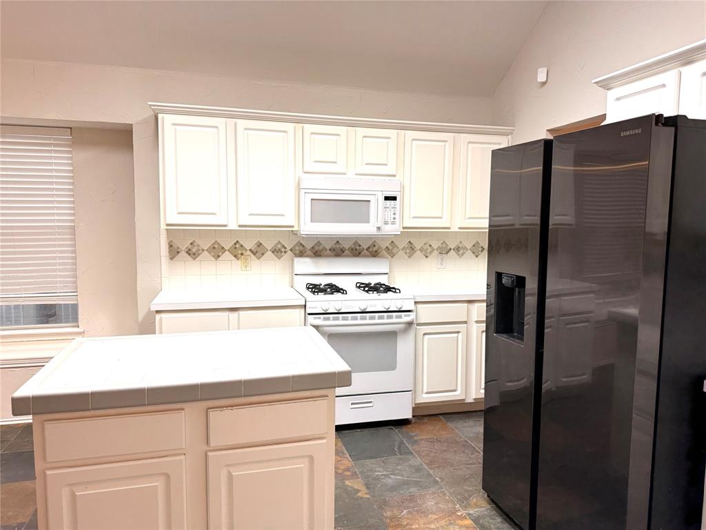 11112 Amber Valley Drive