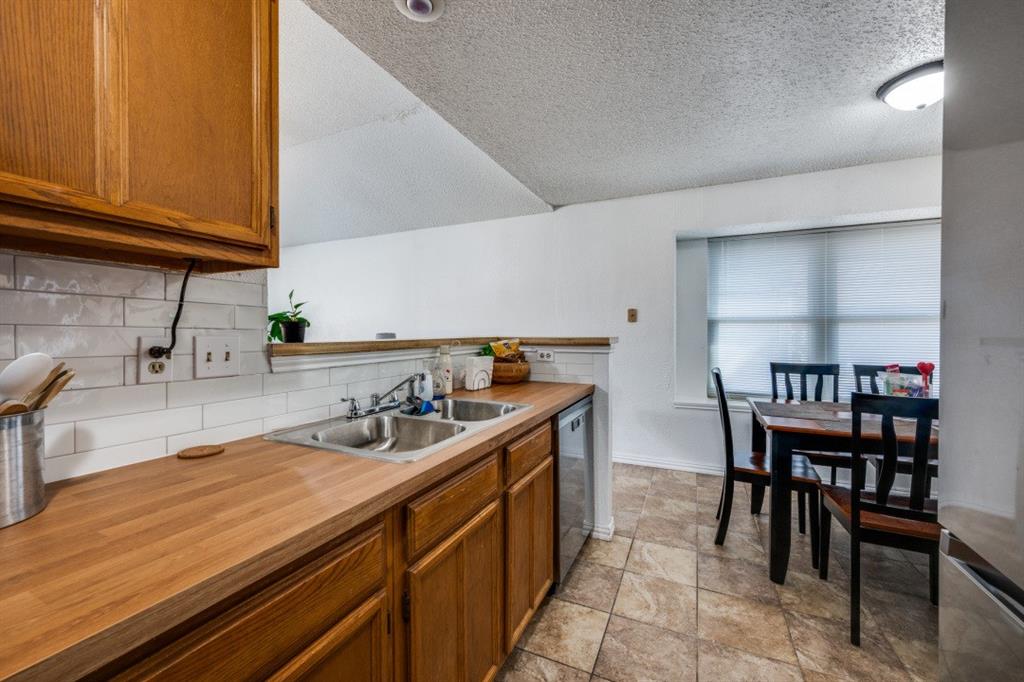 Oak Hollow Grand Prairie - Residential