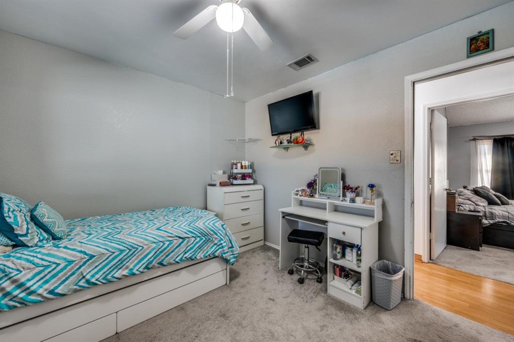 Oak Hollow Grand Prairie - Residential