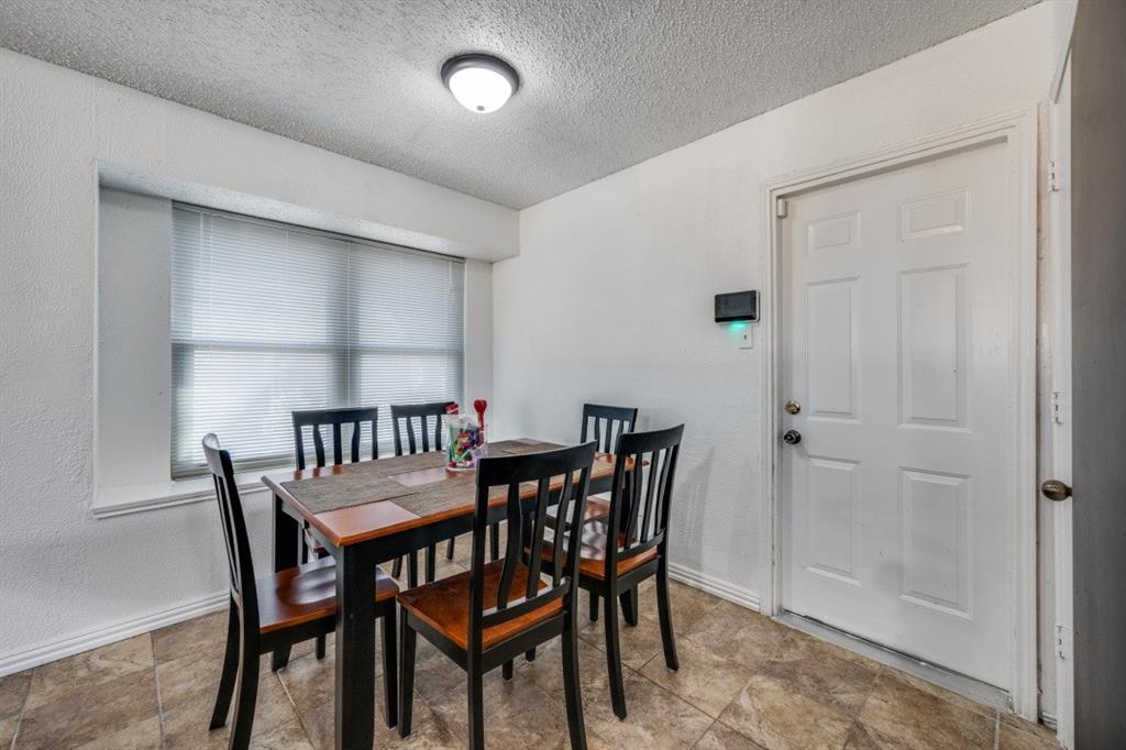 Oak Hollow Grand Prairie - Residential