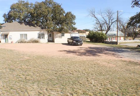 405 S Bridge Street Brady TX 76825