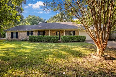 2814 Greenhills Drive Kilgore TX 75662