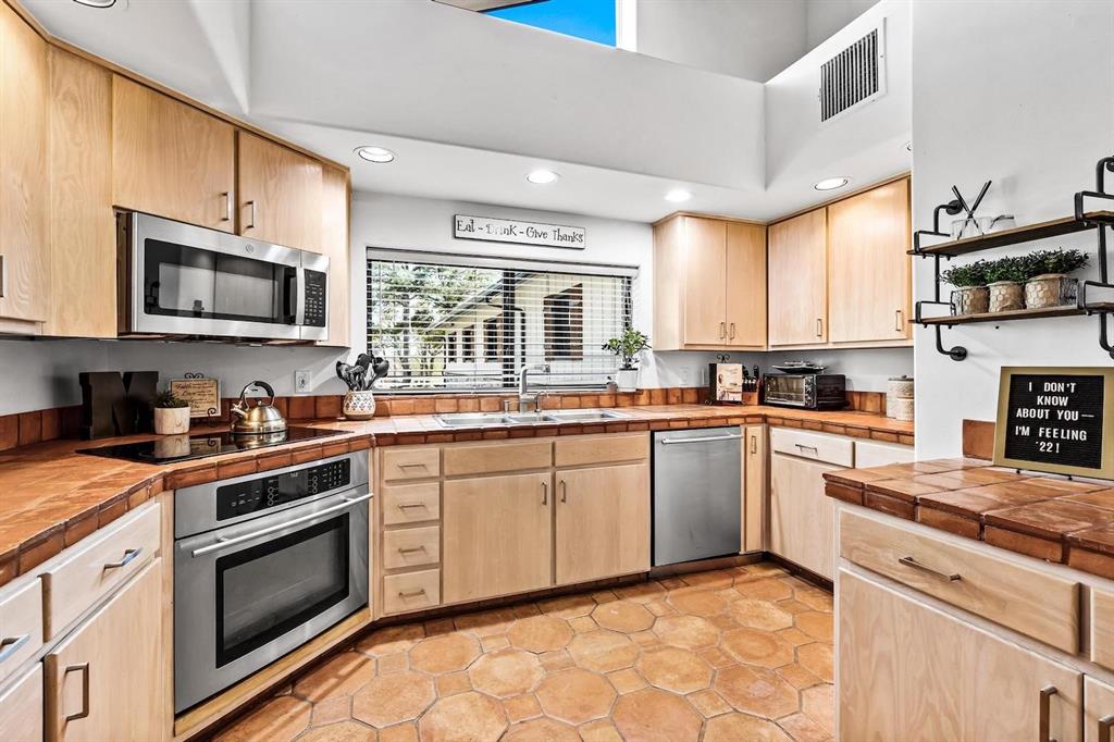 W Whorton - Residential