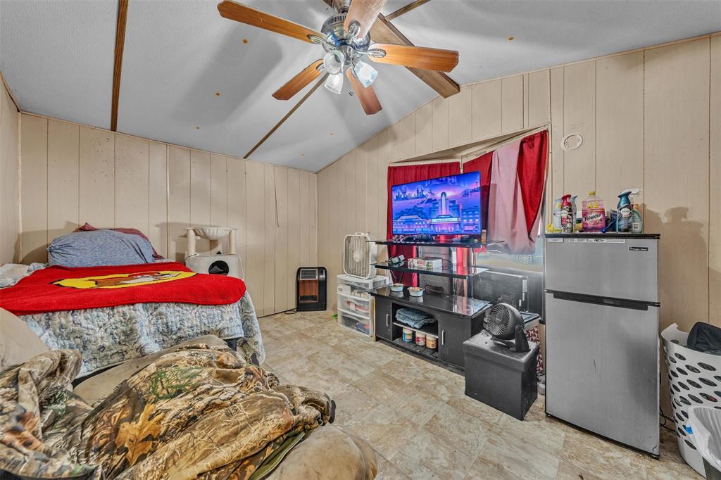 Edmiston A E - Residential