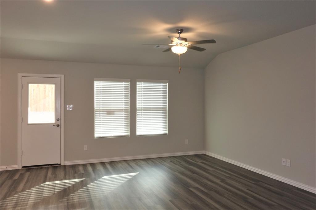 1806 Canyon Lane