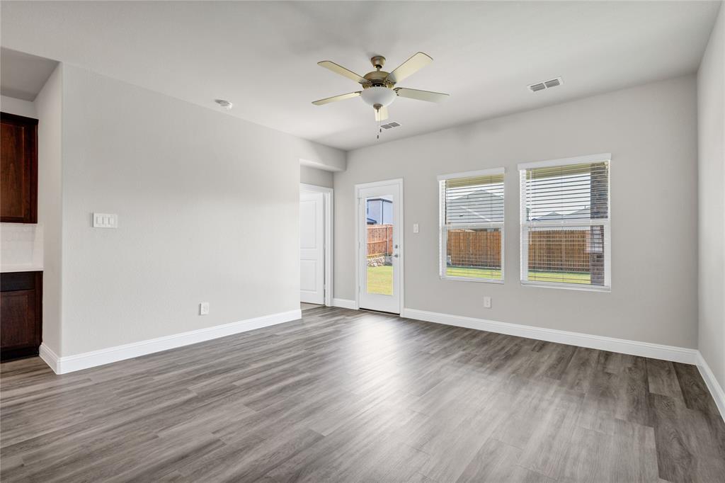 Simpsons Crossing - Residential Lease