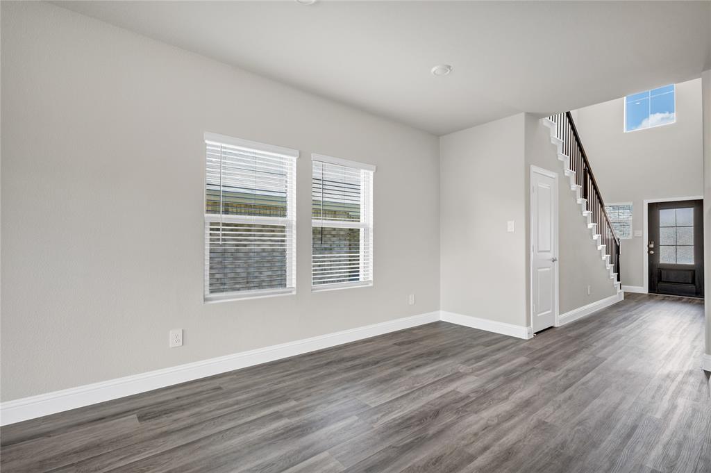 Simpsons Crossing - Residential Lease