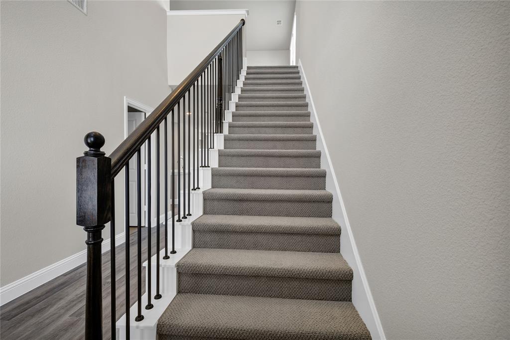 Simpsons Crossing - Residential Lease