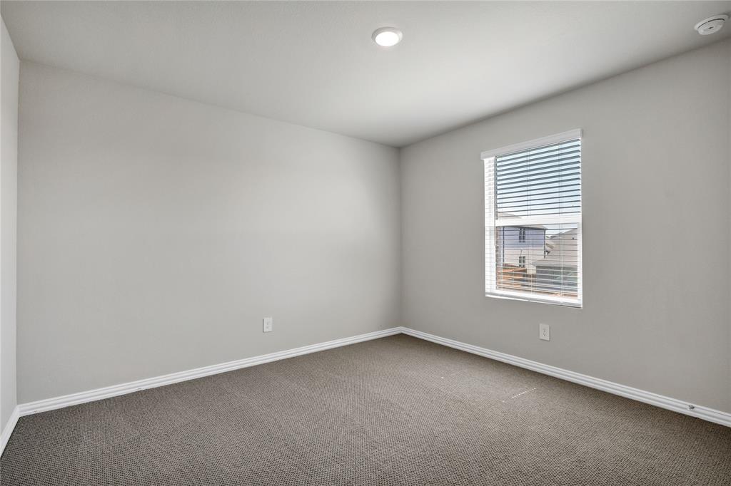 Simpsons Crossing - Residential Lease