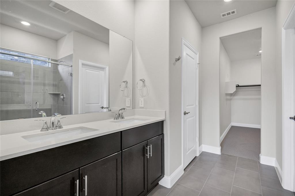 Simpsons Crossing - Residential Lease