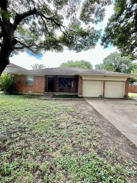 A home in Duncanville