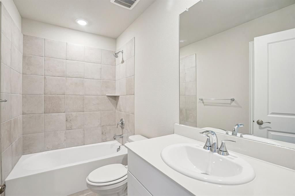 Lakehaven - Residential