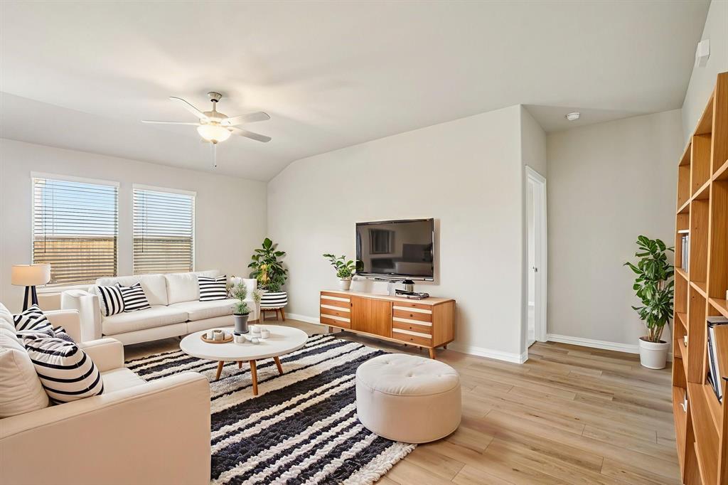 Lakehaven - Residential