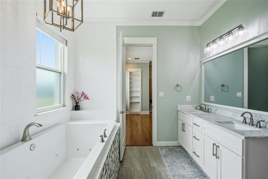 Bella Flora - Residential