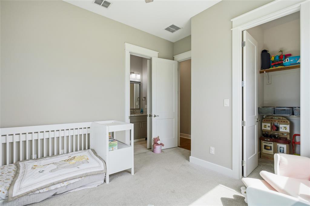 Bella Flora - Residential