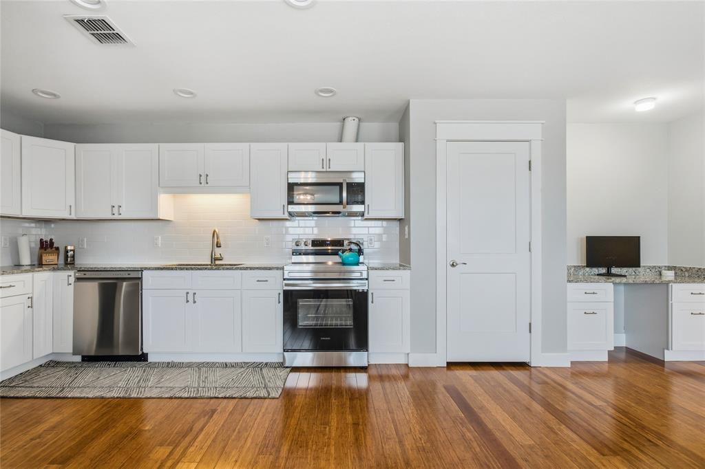 Bella Flora - Residential
