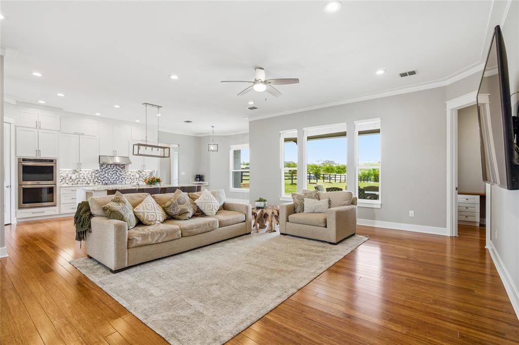 Bella Flora - Residential