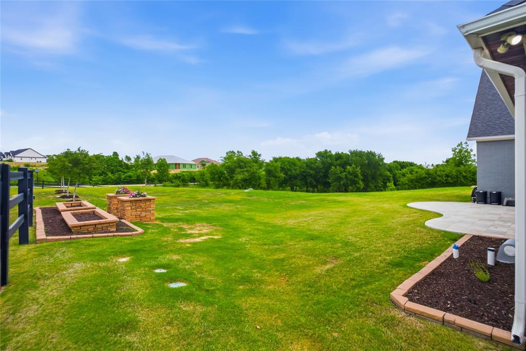 Bella Flora - Residential