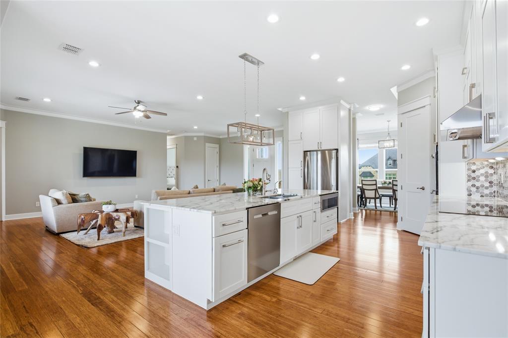 Bella Flora - Residential