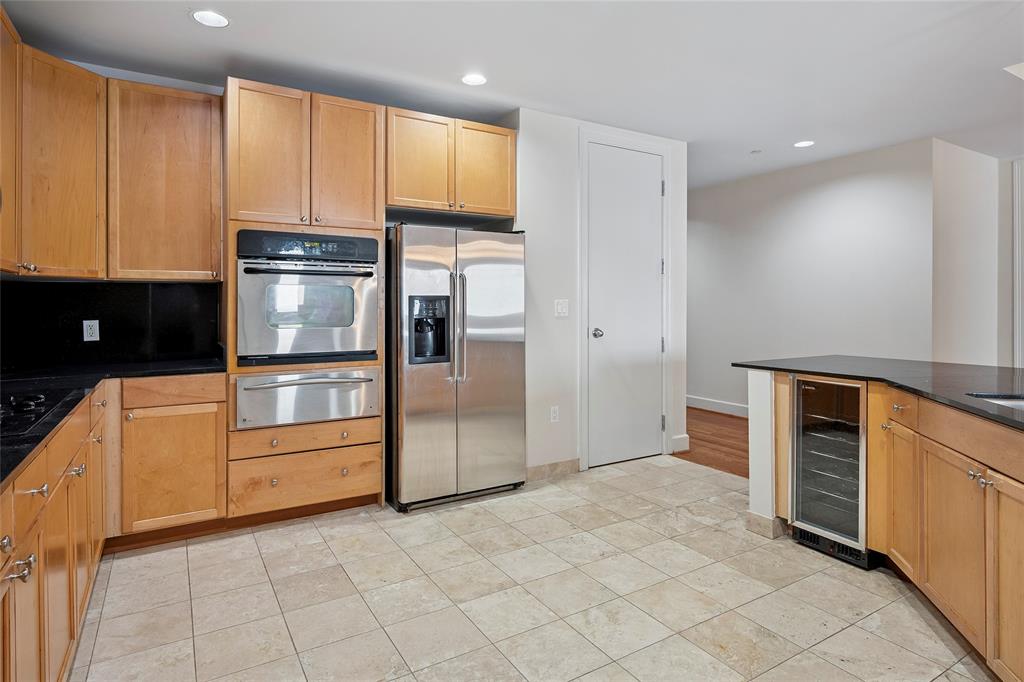 1505 Elm Street 603