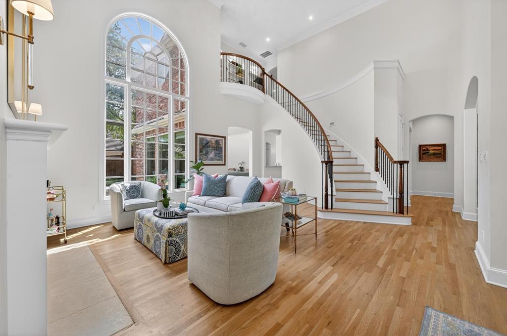 5132 Quail Lake Drive