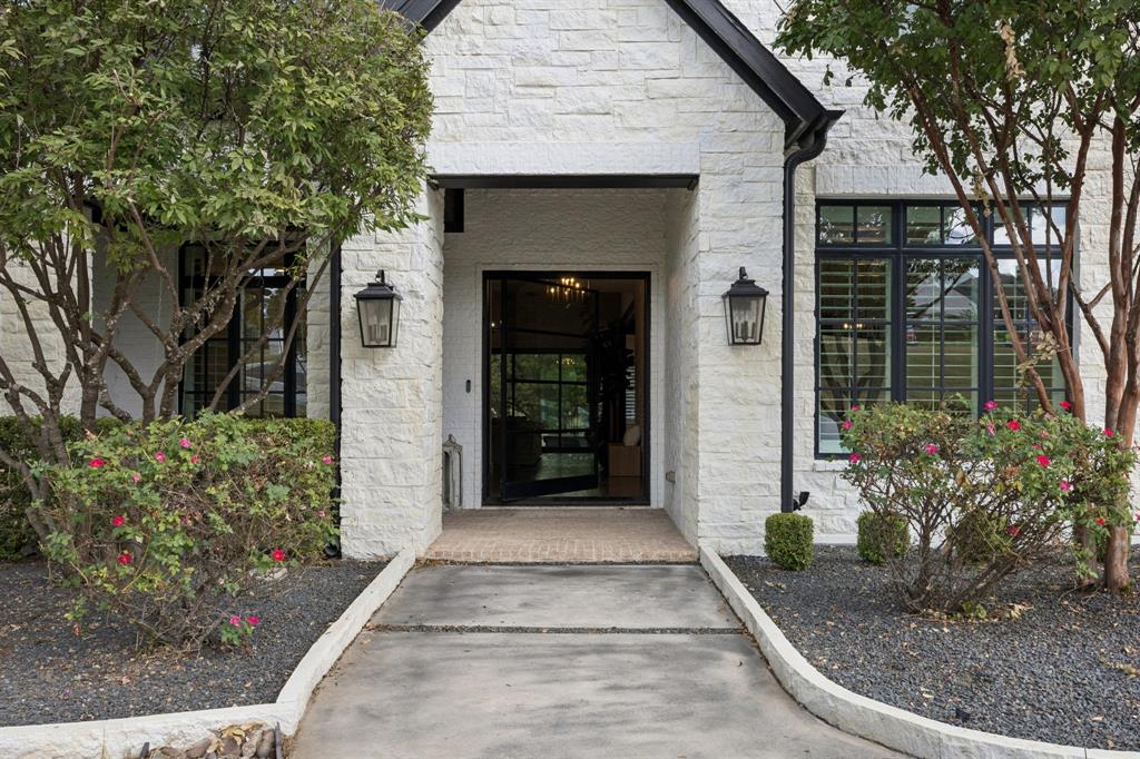 4644 Lake Breeze Drive
