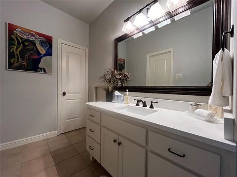 Tiny photo for 707 Oakhill Lane, Cedar Hill, TX 75104 (MLS # 20910417)