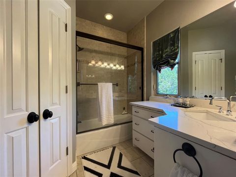 Tiny photo for 707 Oakhill Lane, Cedar Hill, TX 75104 (MLS # 20910417)