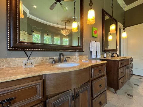 Tiny photo for 707 Oakhill Lane, Cedar Hill, TX 75104 (MLS # 20910417)