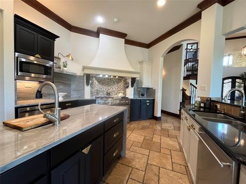 Tiny photo for 707 Oakhill Lane, Cedar Hill, TX 75104 (MLS # 20910417)