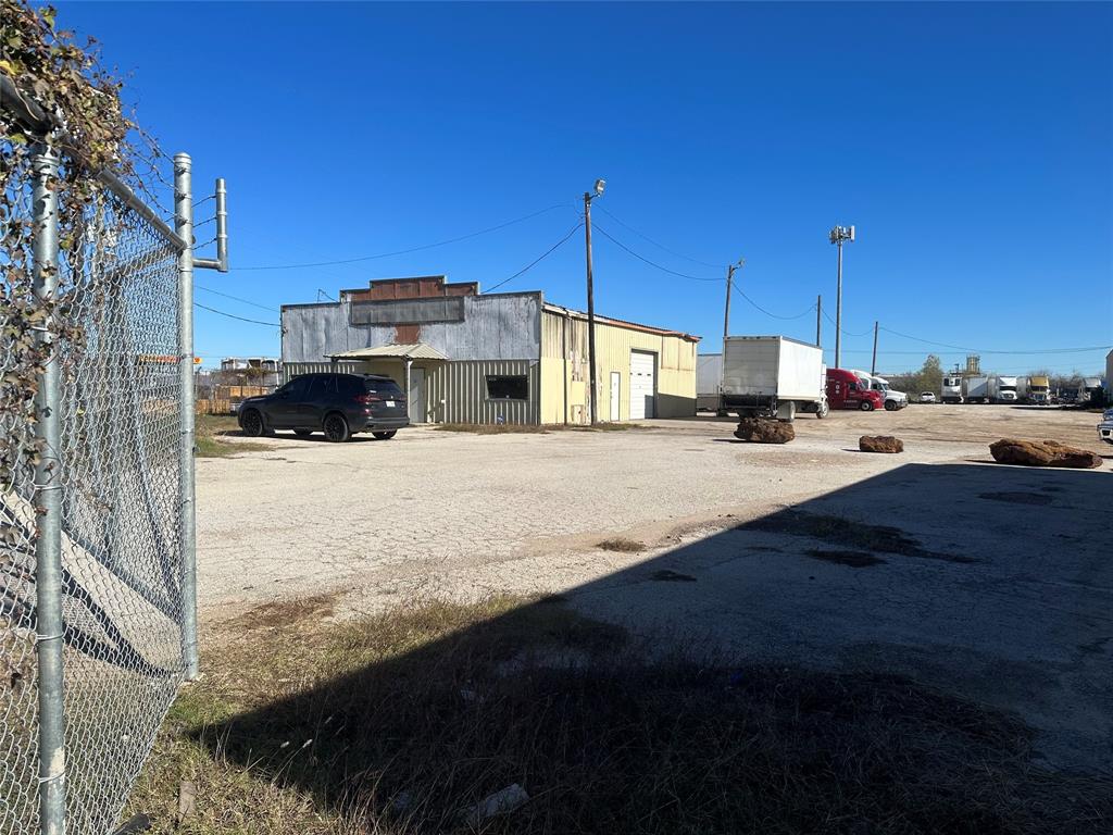 Cliff Industries Add - Commercial Sale