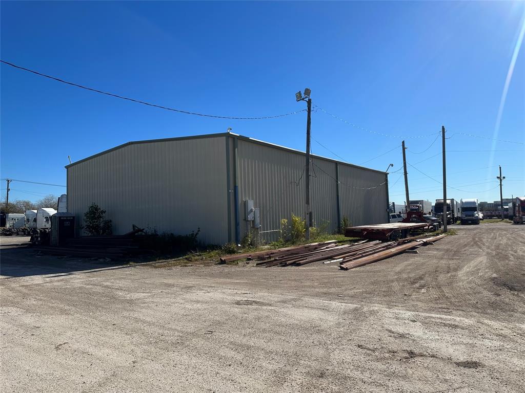 Cliff Industries Add - Commercial Sale