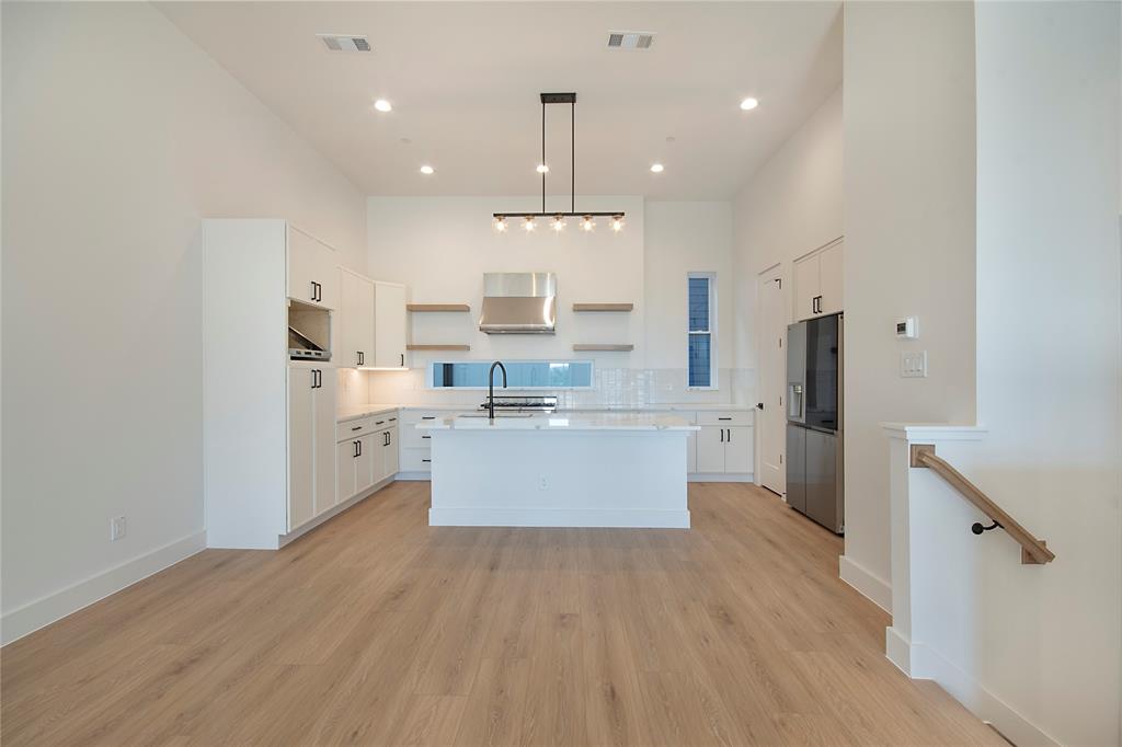 Riverset - Residential