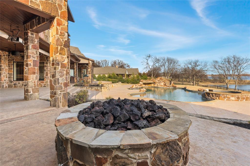 SUNRISE BAY AT LAKE LEWISVILLE - Residential