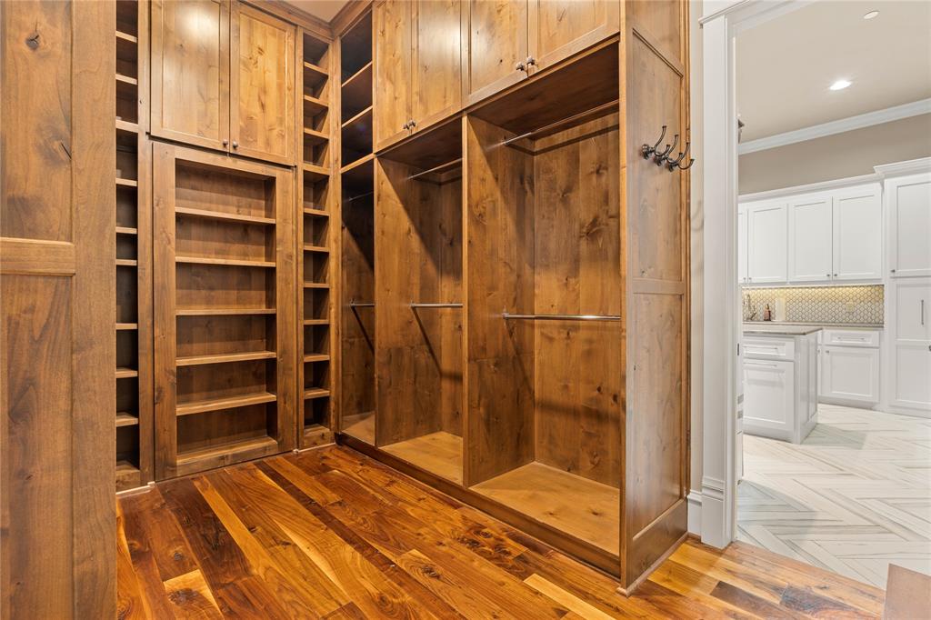 SUNRISE BAY AT LAKE LEWISVILLE - Residential