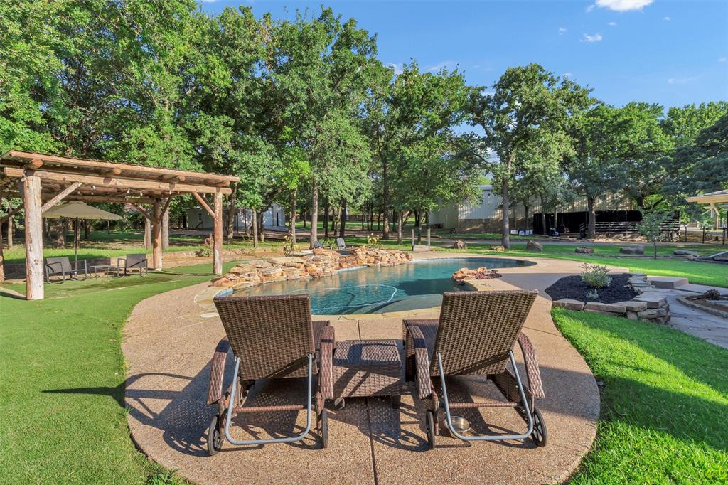 119 Forest Creek Circle