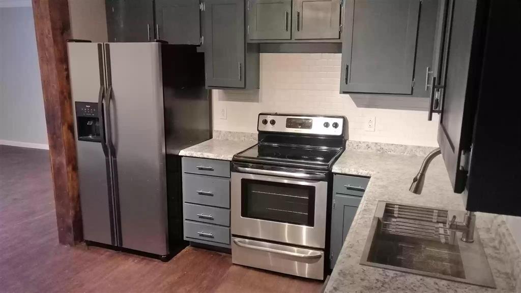Avondale Place Add - Residential Lease