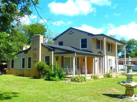 A home in Brady