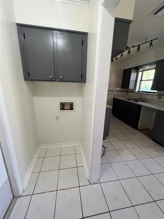 Golden Meadow Sub - Residential Lease