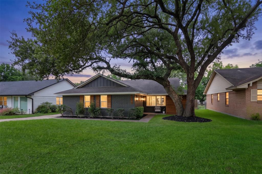 Casa Linda Forest - Residential