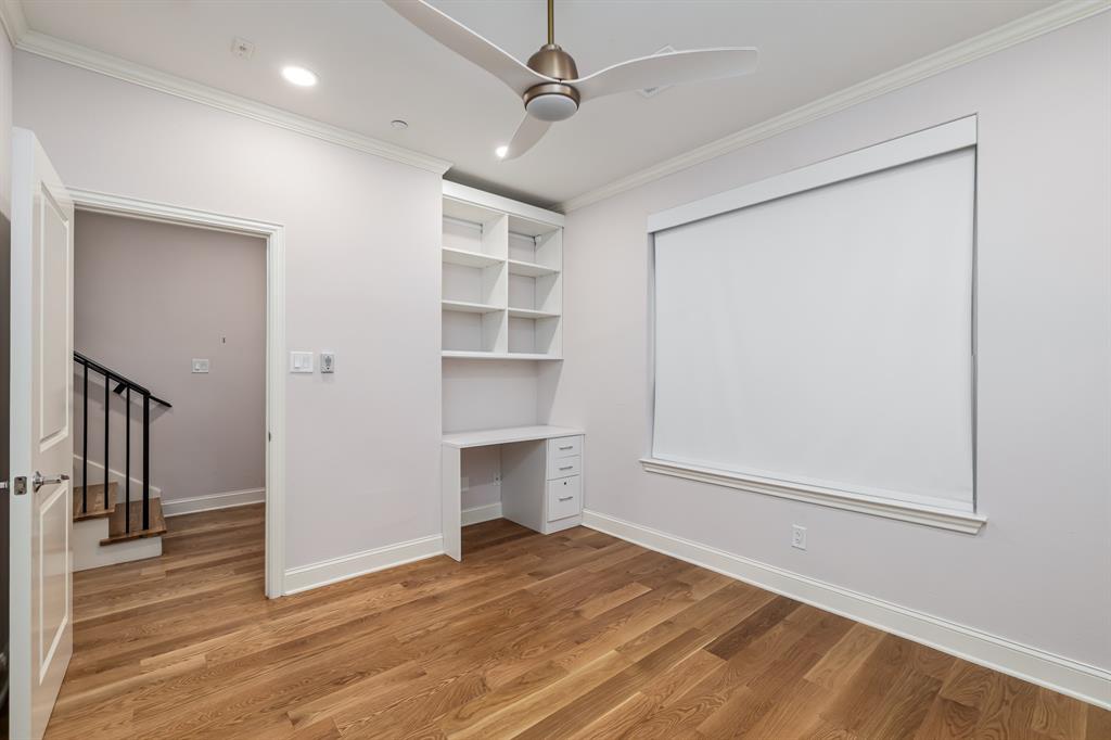 4411 Mckinney Avenue 27