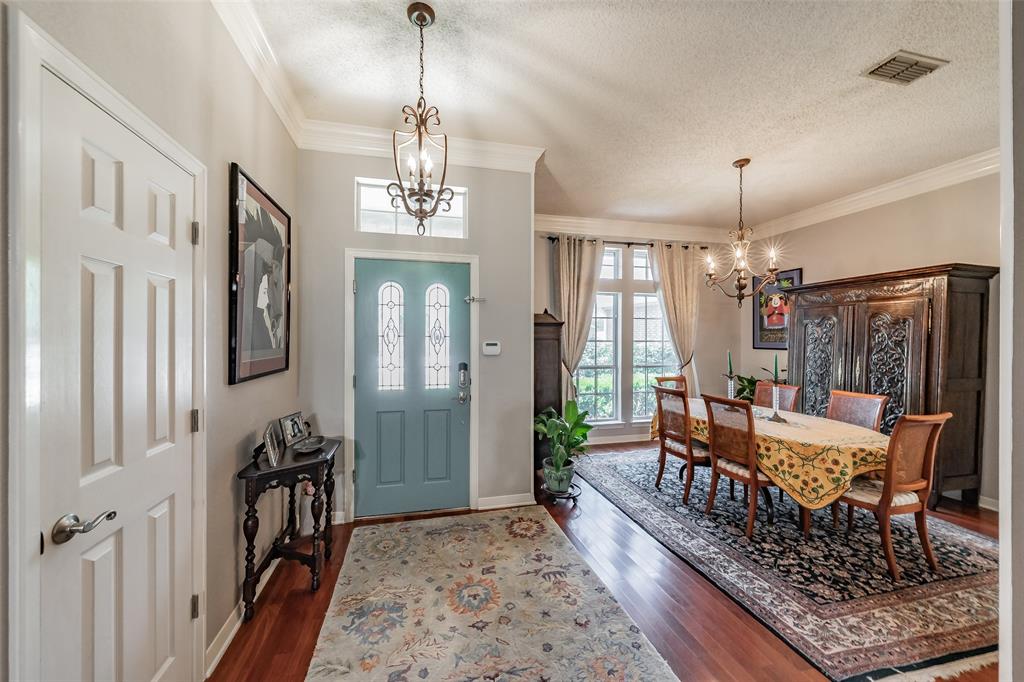 2536 Oak Brook Drive