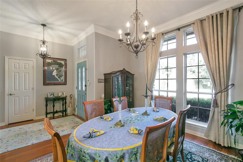 2536 Oak Brook Drive
