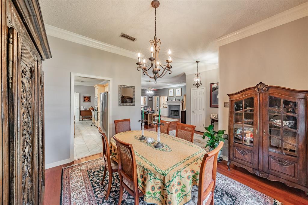 2536 Oak Brook Drive