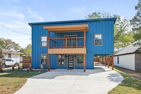 Photo of 746 Ella Avenue, Dallas, TX 75217 (MLS # 21386395)