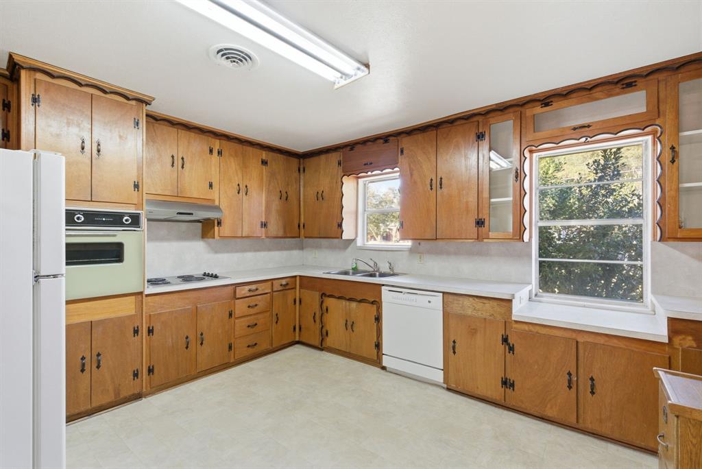 Lynch Add - Residential